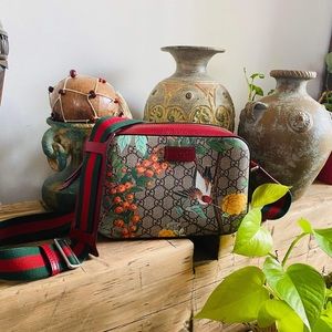 NEO VINTAGE GG SUPREME MESSENGER BAG